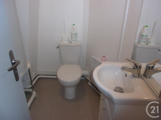 Afficher la photo en grand Appartement à louer - 2 pièces - 19.7 m2 - GUERET - 23 - LIMOUSIN - Century 21 La Fontaine Immobilier