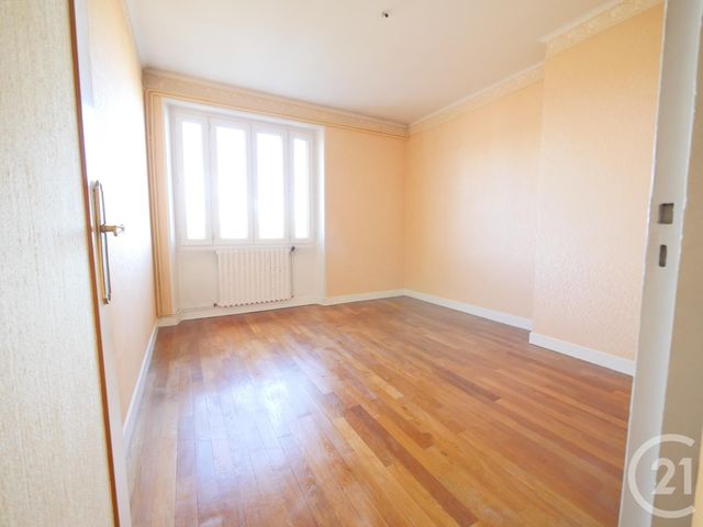 Appartement F3 à vendre - 3 pièces - 58.15 m2 - GUERET - 23 - LIMOUSIN - Century 21 La Fontaine Immobilier Appartement F3 à vendre - 3 pièces - 58.15 m2 - GUERET - 23 - LIMOUSIN - Century 21 La Fontaine Immobilier