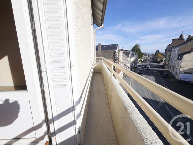 Appartement F3 à vendre - 3 pièces - 58.15 m2 - GUERET - 23 - LIMOUSIN - Century 21 La Fontaine Immobilier Appartement F3 à vendre - 3 pièces - 58.15 m2 - GUERET - 23 - LIMOUSIN - Century 21 La Fontaine Immobilier