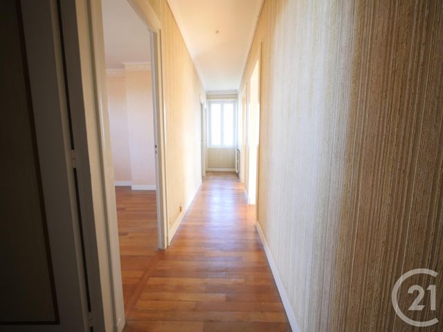 Appartement F3 à vendre - 3 pièces - 58.15 m2 - GUERET - 23 - LIMOUSIN - Century 21 La Fontaine Immobilier Appartement F3 à vendre - 3 pièces - 58.15 m2 - GUERET - 23 - LIMOUSIN - Century 21 La Fontaine Immobilier