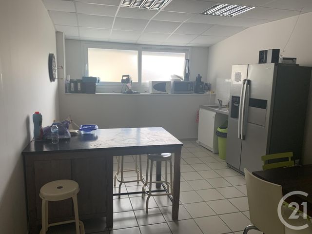 commerce à louer - 21.3 m2 - GUERET - 23 - LIMOUSIN - Century 21 La Fontaine Immobilier