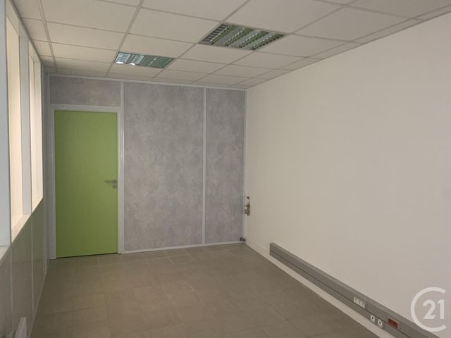 commerce à louer - 21.3 m2 - GUERET - 23 - LIMOUSIN - Century 21 La Fontaine Immobilier