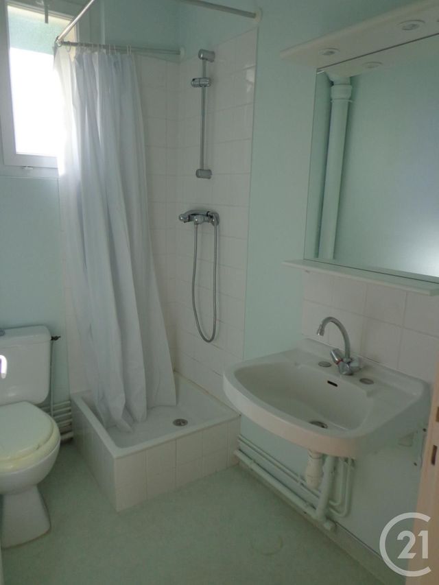 Afficher la photo en grand Appartement F1 à louer - 1 pièce - 29.0 m2 - GUERET - 23 - LIMOUSIN - Century 21 La Fontaine Immobilier