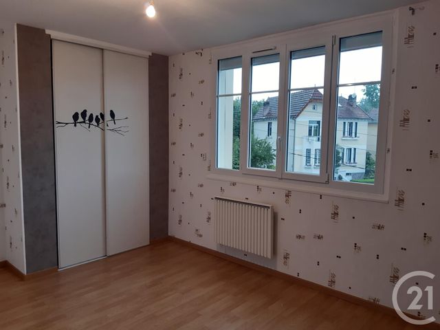 Afficher la photo en grand Appartement F2 à louer - 2 pièces - 51.78 m2 - GUERET - 23 - LIMOUSIN - Century 21 La Fontaine Immobilier