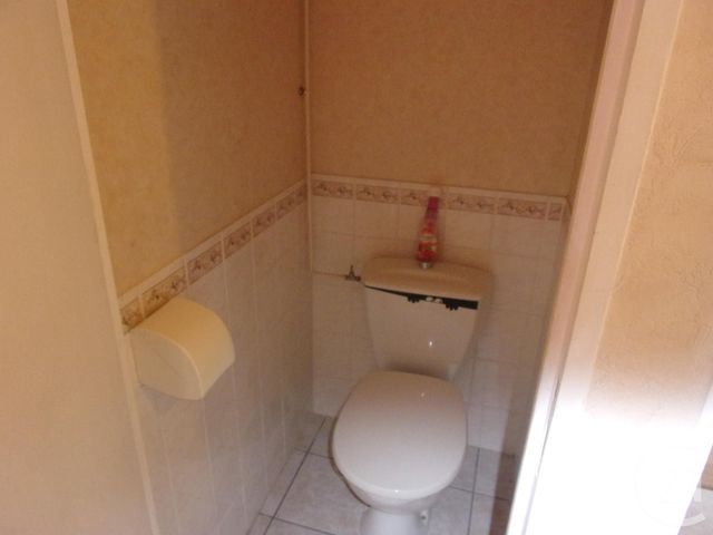 Afficher la photo en grand Appartement F2 à louer - 2 pièces - 51.78 m2 - GUERET - 23 - LIMOUSIN - Century 21 La Fontaine Immobilier