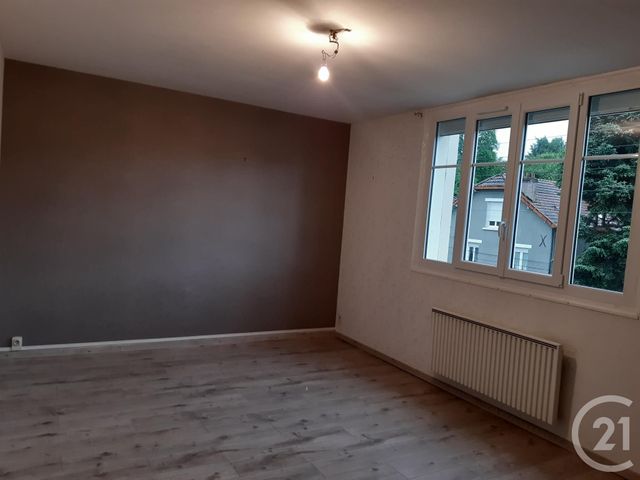 Afficher la photo en grand Appartement F2 à louer - 2 pièces - 51.78 m2 - GUERET - 23 - LIMOUSIN - Century 21 La Fontaine Immobilier