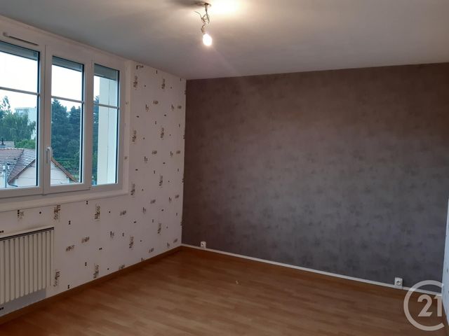 Afficher la photo en grand Appartement F2 à louer - 2 pièces - 51.78 m2 - GUERET - 23 - LIMOUSIN - Century 21 La Fontaine Immobilier