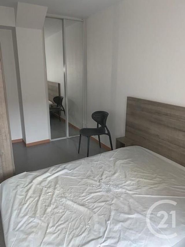 Appartement F2 à louer - 2 pièces - 25.0 m2 - GUERET - 23 - LIMOUSIN - Century 21 La Fontaine Immobilier Appartement F2 à louer - 2 pièces - 25.0 m2 - GUERET - 23 - LIMOUSIN - Century 21 La Fontaine Immobilier