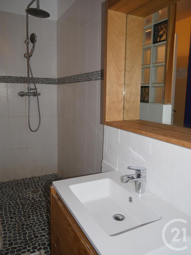 maison à louer - 6 pièces - 134.5 m2 - GUERET - 23 - LIMOUSIN - Century 21 La Fontaine Immobilier maison à louer - 6 pièces - 134.5 m2 - GUERET - 23 - LIMOUSIN - Century 21 La Fontaine Immobilier