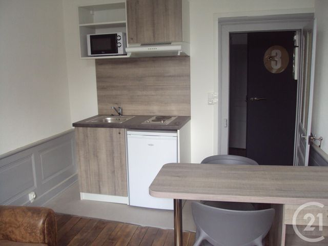 Appartement F2 à louer - 2 pièces - 26.0 m2 - GUERET - 23 - LIMOUSIN - Century 21 La Fontaine Immobilier Appartement F2 à louer - 2 pièces - 26.0 m2 - GUERET - 23 - LIMOUSIN - Century 21 La Fontaine Immobilier
