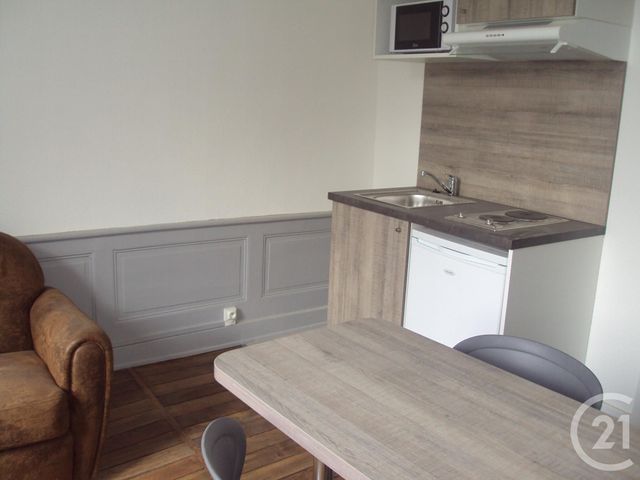 Appartement F2 à louer - 2 pièces - 26.0 m2 - GUERET - 23 - LIMOUSIN - Century 21 La Fontaine Immobilier Appartement F2 à louer - 2 pièces - 26.0 m2 - GUERET - 23 - LIMOUSIN - Century 21 La Fontaine Immobilier