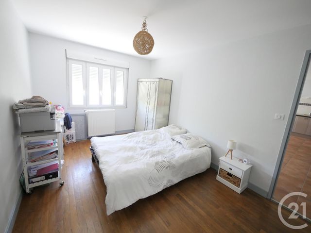 Appartement F2 à louer - 2 pièces - 51.6 m2 - GUERET - 23 - LIMOUSIN - Century 21 La Fontaine Immobilier Appartement F2 à louer - 2 pièces - 51.6 m2 - GUERET - 23 - LIMOUSIN - Century 21 La Fontaine Immobilier