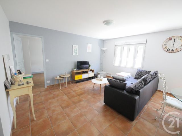 Appartement F2 à louer - 2 pièces - 51.6 m2 - GUERET - 23 - LIMOUSIN - Century 21 La Fontaine Immobilier Appartement F2 à louer - 2 pièces - 51.6 m2 - GUERET - 23 - LIMOUSIN - Century 21 La Fontaine Immobilier