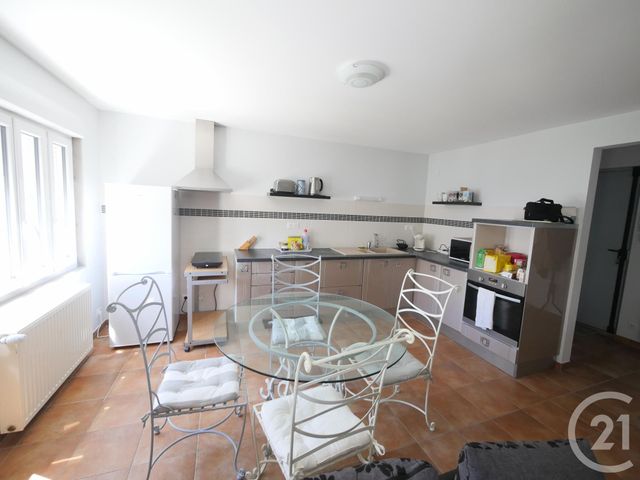Appartement F2 à louer - 2 pièces - 51.6 m2 - GUERET - 23 - LIMOUSIN - Century 21 La Fontaine Immobilier Appartement F2 à louer - 2 pièces - 51.6 m2 - GUERET - 23 - LIMOUSIN - Century 21 La Fontaine Immobilier