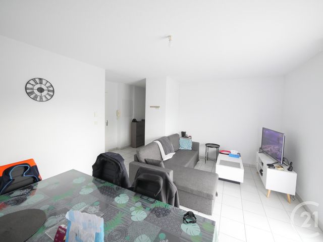 Appartement F2 à louer - 2 pièces - 50.0 m2 - GUERET - 23 - LIMOUSIN - Century 21 La Fontaine Immobilier Appartement F2 à louer - 2 pièces - 50.0 m2 - GUERET - 23 - LIMOUSIN - Century 21 La Fontaine Immobilier
