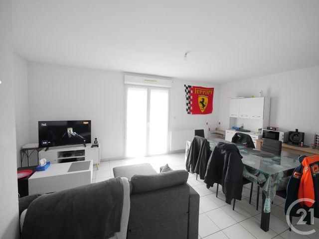 Appartement F2 à louer - 2 pièces - 50.0 m2 - GUERET - 23 - LIMOUSIN - Century 21 La Fontaine Immobilier Appartement F2 à louer - 2 pièces - 50.0 m2 - GUERET - 23 - LIMOUSIN - Century 21 La Fontaine Immobilier