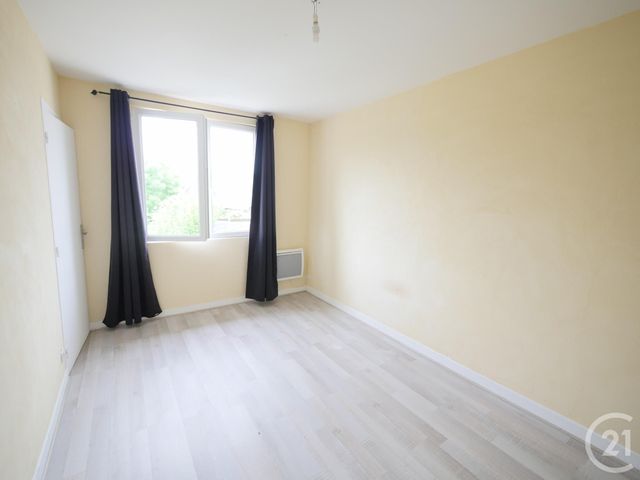 Appartement F3 à louer - 3 pièces - 90.0 m2 - BUSSIERE DUNOISE - 23 - LIMOUSIN - Century 21 La Fontaine Immobilier Appartement F3 à louer - 3 pièces - 90.0 m2 - BUSSIERE DUNOISE - 23 - LIMOUSIN - Century 21 La Fontaine Immobilier