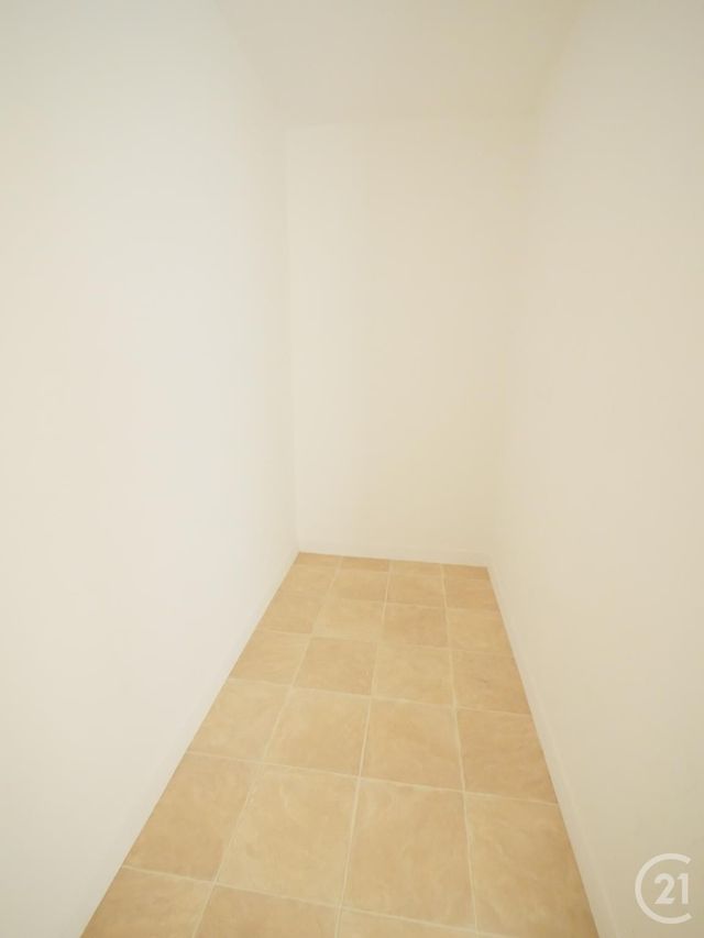 Appartement F3 à louer - 3 pièces - 90.0 m2 - BUSSIERE DUNOISE - 23 - LIMOUSIN - Century 21 La Fontaine Immobilier Appartement F3 à louer - 3 pièces - 90.0 m2 - BUSSIERE DUNOISE - 23 - LIMOUSIN - Century 21 La Fontaine Immobilier