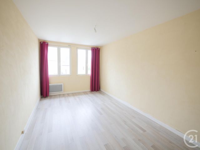 Appartement F3 à louer - 3 pièces - 90.0 m2 - BUSSIERE DUNOISE - 23 - LIMOUSIN - Century 21 La Fontaine Immobilier Appartement F3 à louer - 3 pièces - 90.0 m2 - BUSSIERE DUNOISE - 23 - LIMOUSIN - Century 21 La Fontaine Immobilier