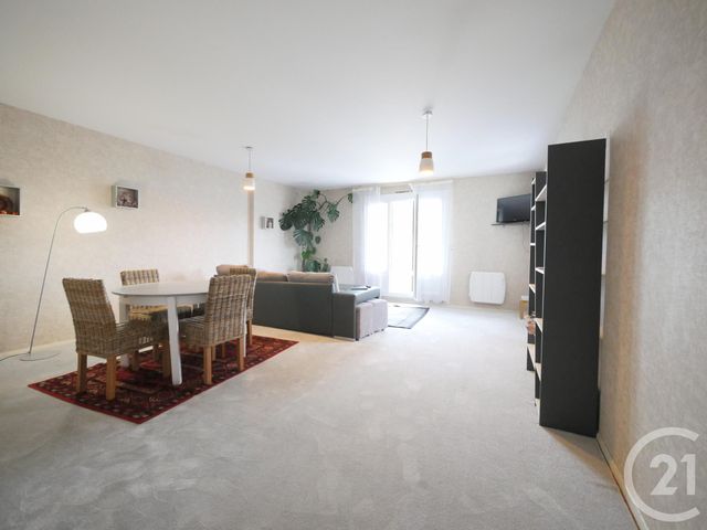 Afficher la photo en grand Appartement F2 à vendre - 2 pièces - 68.65 m2 - GUERET - 23 - LIMOUSIN - Century 21 La Fontaine Immobilier