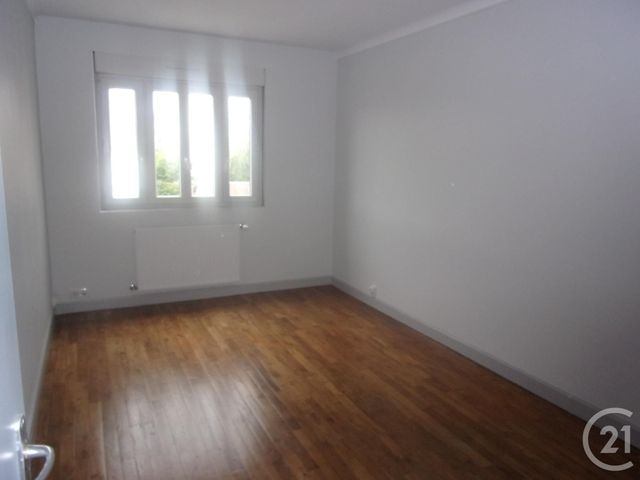 Appartement F3 à louer - 3 pièces - 64.0 m2 - GUERET - 23 - LIMOUSIN - Century 21 La Fontaine Immobilier Appartement F3 à louer - 3 pièces - 64.0 m2 - GUERET - 23 - LIMOUSIN - Century 21 La Fontaine Immobilier