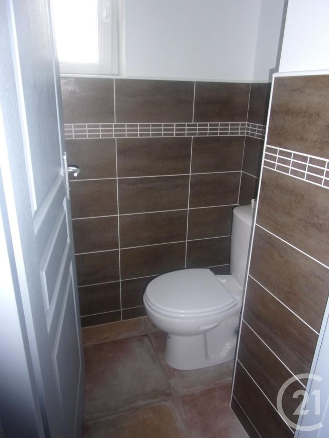 Appartement F3 à louer - 3 pièces - 64.0 m2 - GUERET - 23 - LIMOUSIN - Century 21 La Fontaine Immobilier Appartement F3 à louer - 3 pièces - 64.0 m2 - GUERET - 23 - LIMOUSIN - Century 21 La Fontaine Immobilier