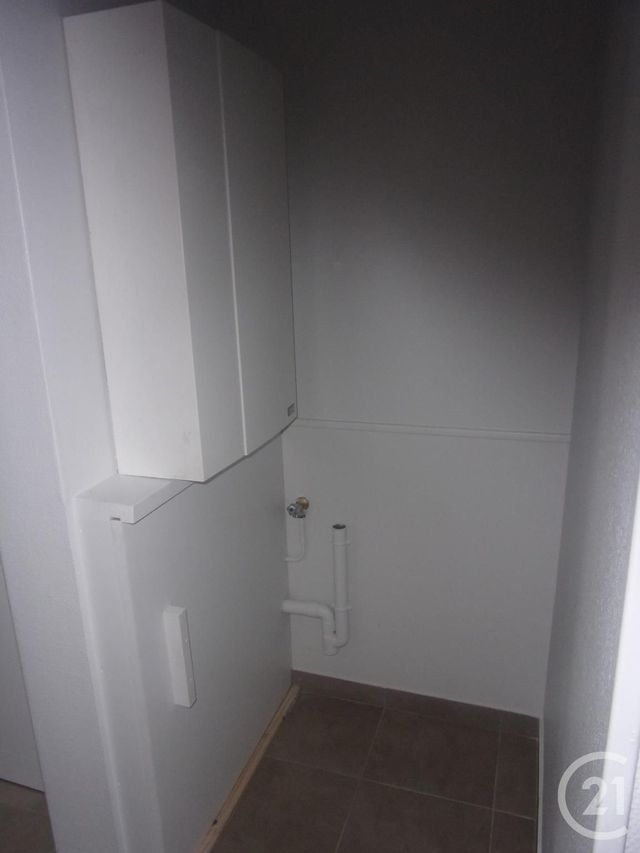 Appartement F3 à louer - 3 pièces - 64.0 m2 - GUERET - 23 - LIMOUSIN - Century 21 La Fontaine Immobilier Appartement F3 à louer - 3 pièces - 64.0 m2 - GUERET - 23 - LIMOUSIN - Century 21 La Fontaine Immobilier