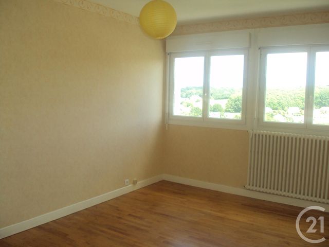 Appartement F4 à louer - 4 pièces - 93.1 m2 - GUERET - 23 - LIMOUSIN - Century 21 La Fontaine Immobilier Appartement F4 à louer - 4 pièces - 93.1 m2 - GUERET - 23 - LIMOUSIN - Century 21 La Fontaine Immobilier