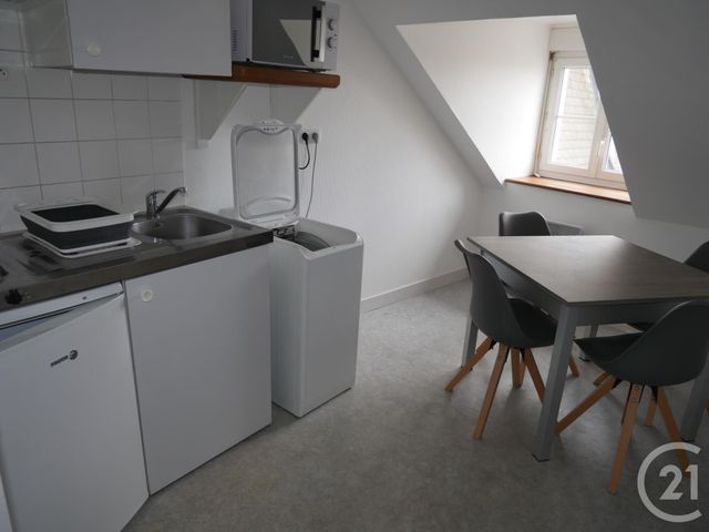 Appartement F2 à louer - 2 pièces - 29.3 m2 - GUERET - 23 - LIMOUSIN - Century 21 La Fontaine Immobilier Appartement F2 à louer - 2 pièces - 29.3 m2 - GUERET - 23 - LIMOUSIN - Century 21 La Fontaine Immobilier