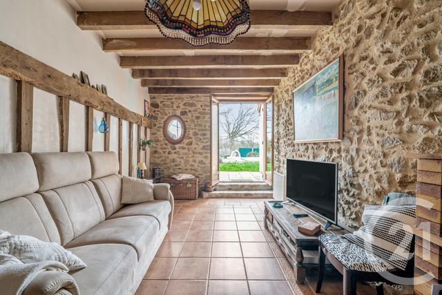 Afficher la photo en grand maison à vendre - 8 pièces - 176.0 m2 - BUSSIERE DUNOISE - 23 - LIMOUSIN - Century 21 La Fontaine Immobilier