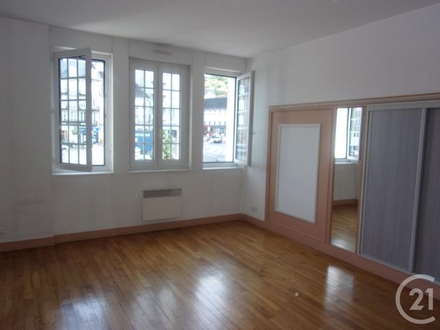 Afficher la photo en grand Studio à louer - 1 pièce - 25.0 m2 - GUERET - 23 - LIMOUSIN - Century 21 La Fontaine Immobilier
