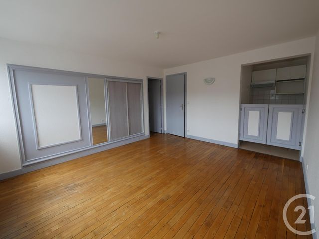 Appartement F2 à louer - 2 pièces - 41.0 m2 - GUERET - 23 - LIMOUSIN - Century 21 La Fontaine Immobilier