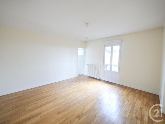 Appartement F2 à louer - 2 pièces - 61.0 m2 - GUERET - 23 - LIMOUSIN - Century 21 La Fontaine Immobilier