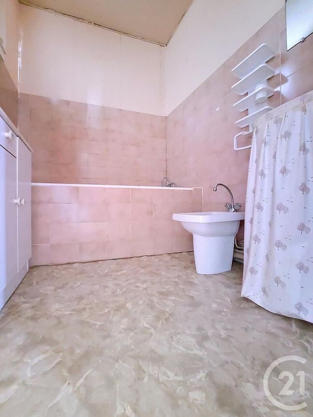 maison à vendre - 6 pièces - 106.0 m2 - ST SULPICE LE GUERETOIS - 23 - LIMOUSIN - Century 21 La Fontaine Immobilier