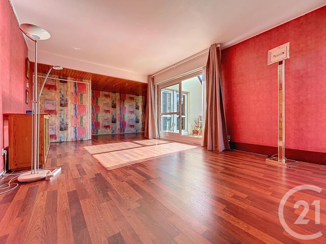 Afficher la photo en grand Appartement T5 à vendre - 5 pièces - 118.0 m2 - GUERET - 23 - LIMOUSIN - Century 21 La Fontaine Immobilier