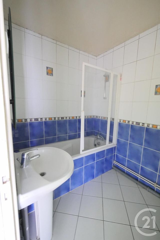 Appartement F5 à louer - 5 pièces - 90.0 m2 - GUERET - 23 - LIMOUSIN - Century 21 La Fontaine Immobilier