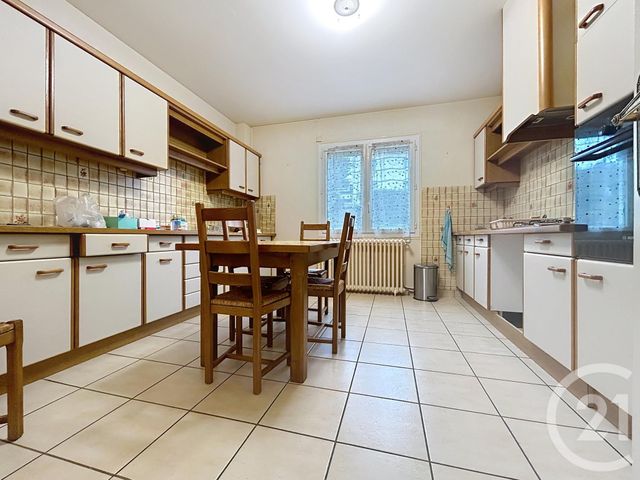 maison à vendre - 8 pièces - 179.36 m2 - GUERET - 23 - LIMOUSIN - Century 21 La Fontaine Immobilier