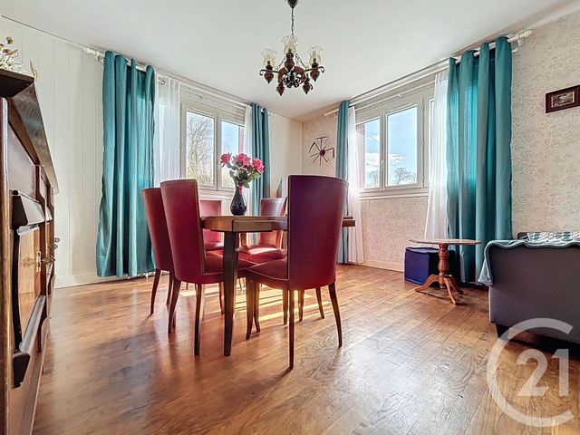 maison à vendre - 6 pièces - 104.0 m2 - BUSSIERE DUNOISE - 23 - LIMOUSIN - Century 21 La Fontaine Immobilier