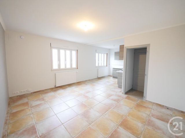 Appartement F2 à louer - 2 pièces - 44.2 m2 - GUERET - 23 - LIMOUSIN - Century 21 La Fontaine Immobilier
