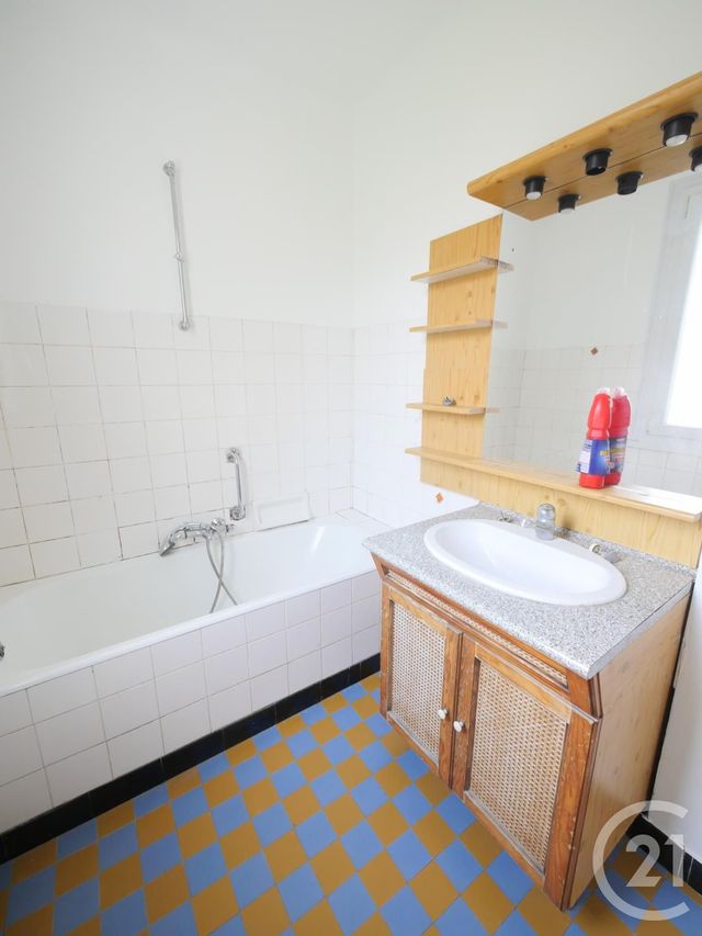 Afficher la photo en grand maison à vendre - 4 pièces - 82.0 m2 - GUERET - 23 - LIMOUSIN - Century 21 La Fontaine Immobilier