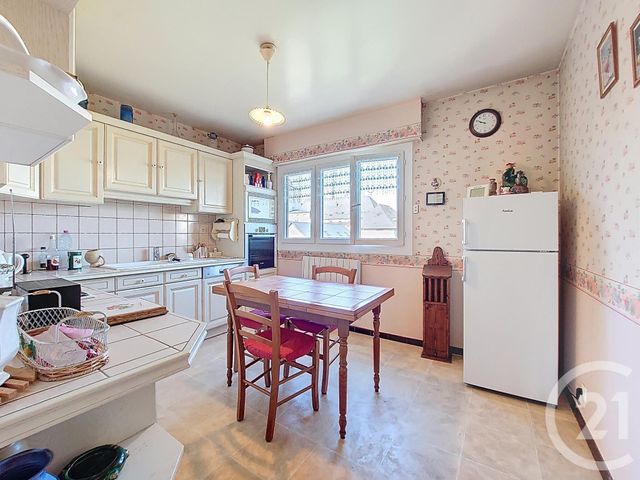 Appartement F4 à vendre - 4 pièces - 100.17 m2 - GUERET - 23 - LIMOUSIN - Century 21 La Fontaine Immobilier