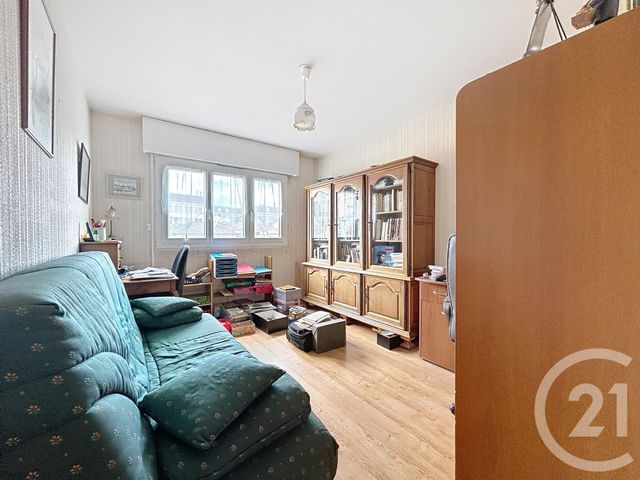 Appartement F4 à vendre - 4 pièces - 100.17 m2 - GUERET - 23 - LIMOUSIN - Century 21 La Fontaine Immobilier