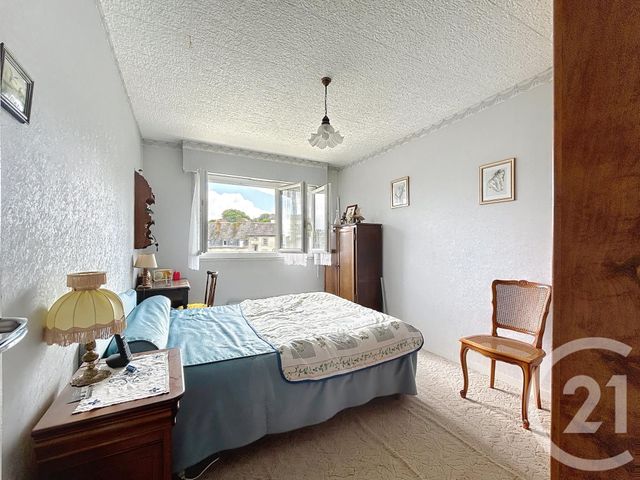 Appartement F4 à vendre - 4 pièces - 100.17 m2 - GUERET - 23 - LIMOUSIN - Century 21 La Fontaine Immobilier