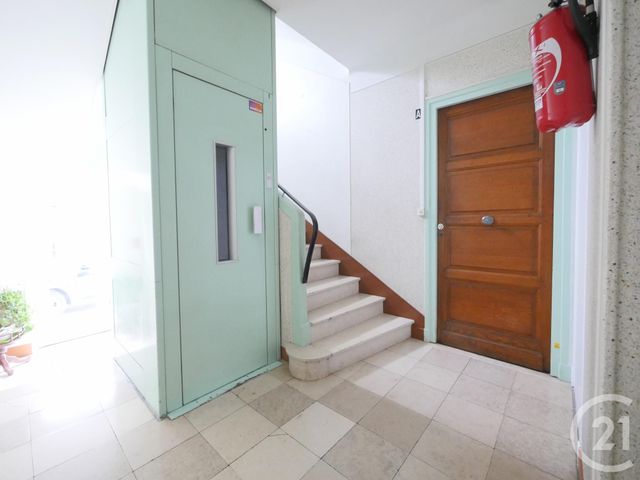 Appartement T3 à vendre - 3 pièces - 65.35 m2 - GUERET - 23 - LIMOUSIN - Century 21 La Fontaine Immobilier