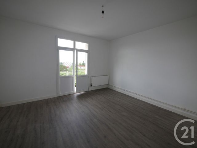 Appartement F4 à louer - 4 pièces - 76.5 m2 - GUERET - 23 - LIMOUSIN - Century 21 La Fontaine Immobilier