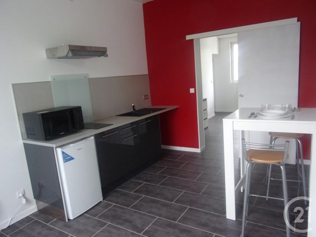 Appartement F1 à louer - 2 pièces - 30.0 m2 - GUERET - 23 - LIMOUSIN - Century 21 La Fontaine Immobilier