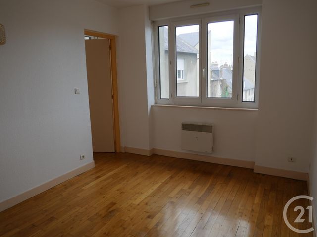 Appartement F2 à louer - 2 pièces - 30.0 m2 - GUERET - 23 - LIMOUSIN - Century 21 La Fontaine Immobilier