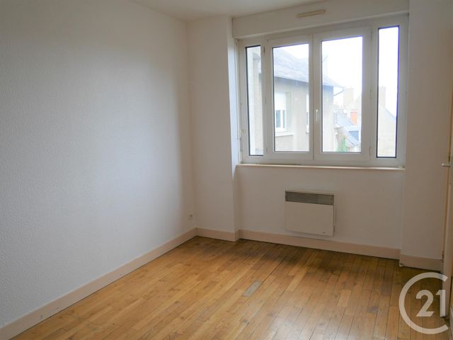 Appartement F2 à louer - 2 pièces - 30.0 m2 - GUERET - 23 - LIMOUSIN - Century 21 La Fontaine Immobilier