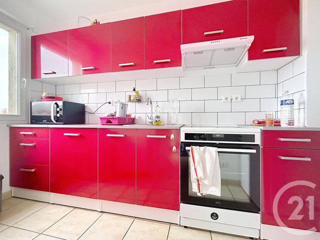 Appartement F2 à vendre - 2 pièces - 43.0 m2 - GUERET - 23 - LIMOUSIN - Century 21 La Fontaine Immobilier