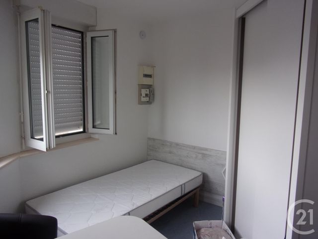 Appartement Studio à louer - 1 pièce - 14.0 m2 - GUERET - 23 - LIMOUSIN - Century 21 La Fontaine Immobilier